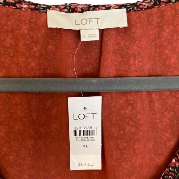 LOFT Ruffle V-Neck Floral Blouse Top in Deep Persimmon NEW - Picture 6 of 12